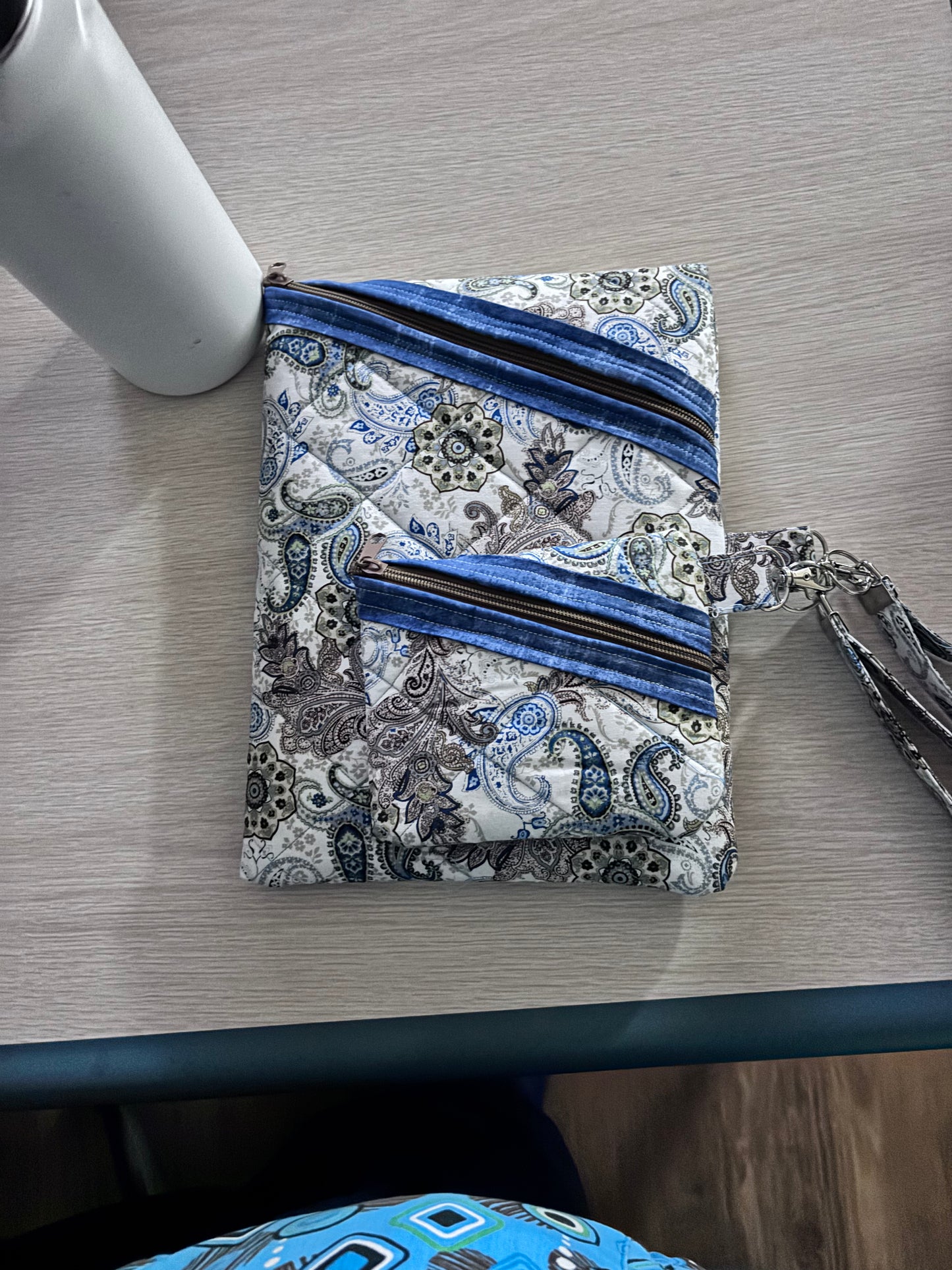 Hemingway Pouch